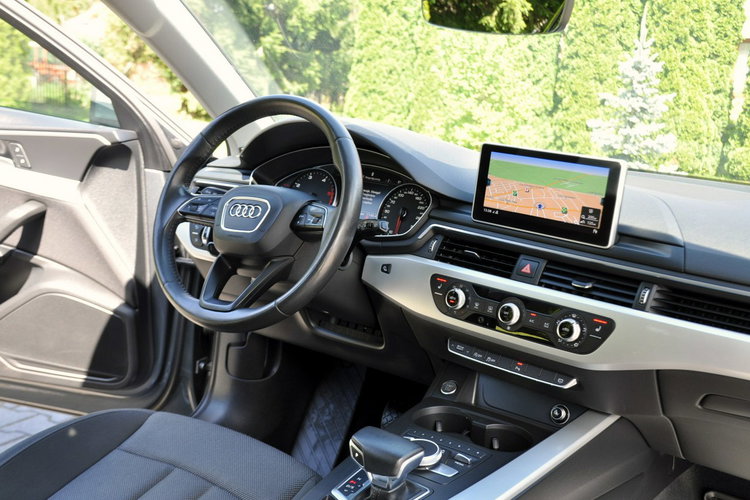 Audi A4 2.0TDI(190KM) Radar Xenon Led Navi Kamera Panorama El.Klapa Alu19"ASO zdjęcie 24