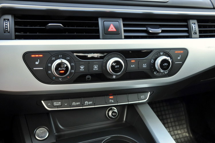 Audi A4 2.0TDI(190KM) Radar Xenon Led Navi Kamera Panorama El.Klapa Alu19"ASO zdjęcie 31