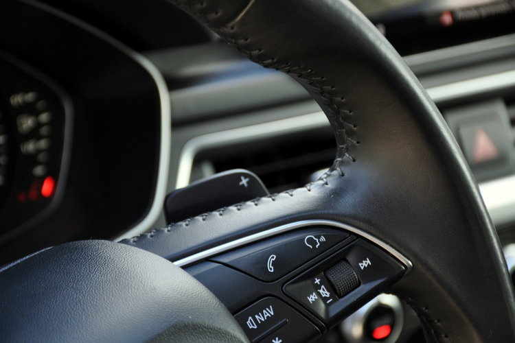 Audi A4 2.0TDI(190KM) Radar Xenon Led Navi Kamera Panorama El.Klapa Alu19"ASO zdjęcie 33