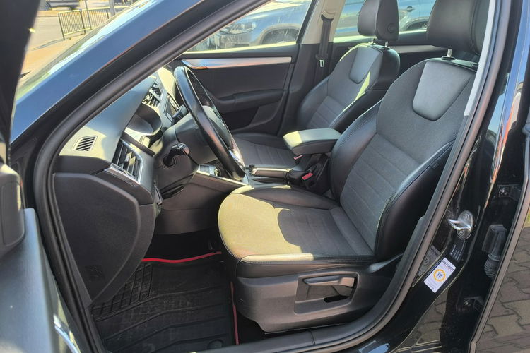 Skoda Octavia 2.0 TDi 150KM Klimatronic Navi zdjęcie 18