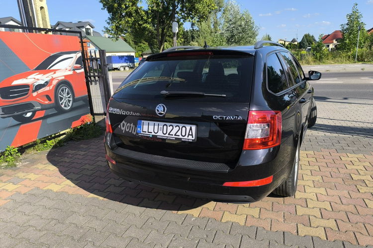 Skoda Octavia 2.0 TDi 150KM Klimatronic Navi zdjęcie 6