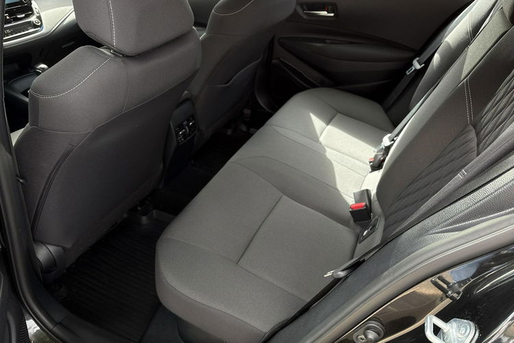 Toyota Corolla 1.8 Hybrid COMFORT TECH, salon Polska, gwarancja, FV23% zdjęcie 10