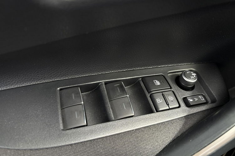 Toyota Corolla 1.8 Hybrid COMFORT TECH, salon Polska, gwarancja, FV23% zdjęcie 17