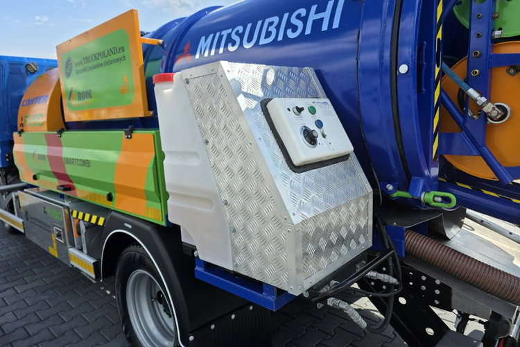 Mitsubishi ROM SMART COMBI WUKO GORĄCA WODA DO CZYSZCZENIA KANAŁÓW WUKO asenizacyjny separator beczka odpady czyszczenie kanalizacja EUR6 zdjęcie 12