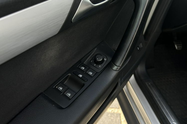 Volkswagen Passat Alltrack 2.0 TDI 140KM 4x4 Bixenon+Ledy czujniki przód i tył zdjęcie 12