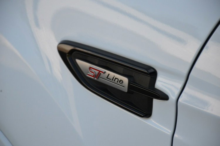 Ford Kuga St-Line 1.5i 120KM Serwis Bi-xenon Kamera Bliss As.pasa As.pakowania zdjęcie 9