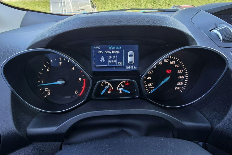 Ford Kuga Oryginał lakier + 4x4 + niski przebieg zdjęcie 10