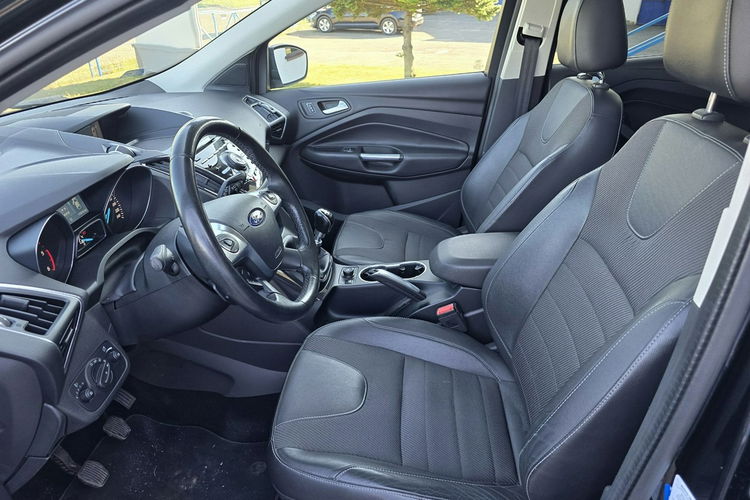 Ford Kuga Oryginał lakier + 4x4 + niski przebieg zdjęcie 11