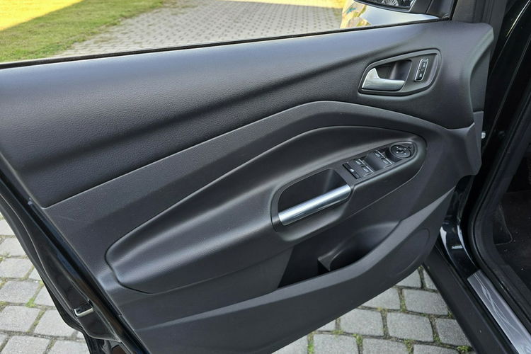 Ford Kuga Oryginał lakier + 4x4 + niski przebieg zdjęcie 29