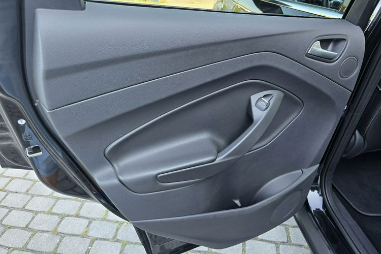 Ford Kuga Oryginał lakier + 4x4 + niski przebieg zdjęcie 30