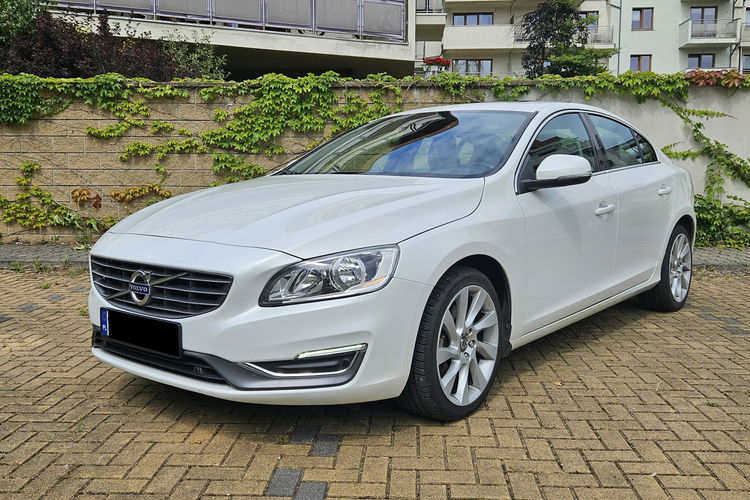 Volvo S60 Long Inscription 2.0 benzyna AWD zdjęcie 1