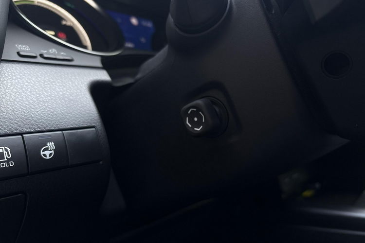 Toyota Camry 2.5 HSD 218KM EXECUTIVE, gwarancja, FV23% zdjęcie 31