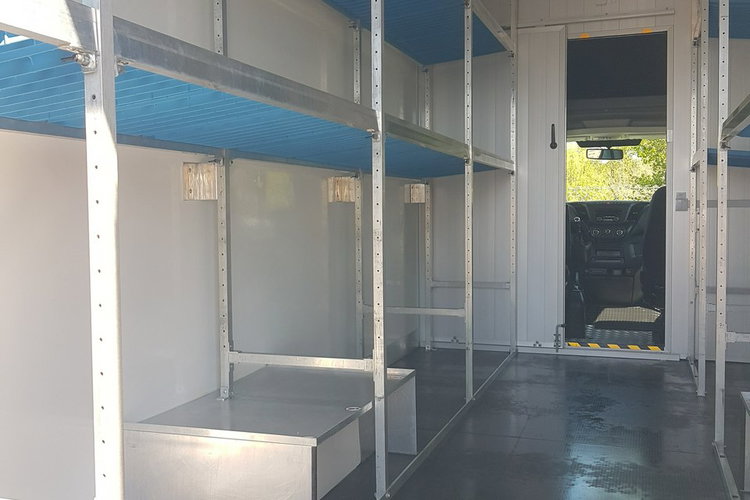 Iveco Daily KONTENER NISKOPODŁOGOWY 4.43x2.23x2.42 SKLEP BAR FOODTRUCK KAMPER AC zdjęcie 18