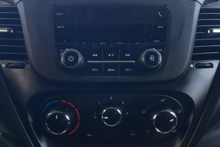 Iveco Daily KONTENER NISKOPODŁOGOWY 4.43x2.23x2.42 SKLEP BAR FOODTRUCK KAMPER AC zdjęcie 21