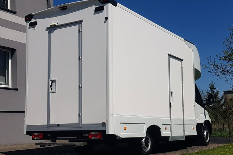 Iveco Daily KONTENER NISKOPODŁOGOWY 4.43x2.23x2.42 SKLEP BAR FOODTRUCK KAMPER AC zdjęcie 29