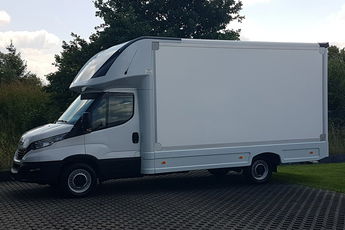 Iveco Daily KONTENER NISKOPODŁOGOWY 4.43x2.23x2.42 SKLEP BAR FOODTRUCK KAMPER AC
