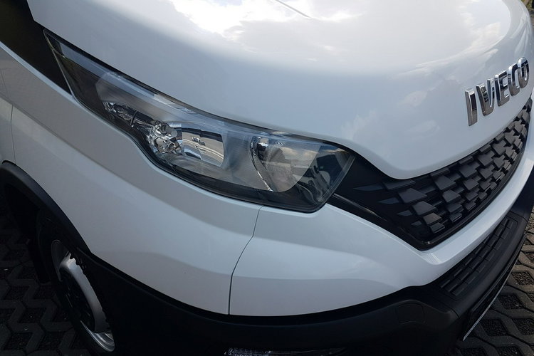 Iveco Daily KONTENER NISKOPODŁOGOWY 4.43x2.23x2.42 SKLEP BAR FOODTRUCK KAMPER AC zdjęcie 38