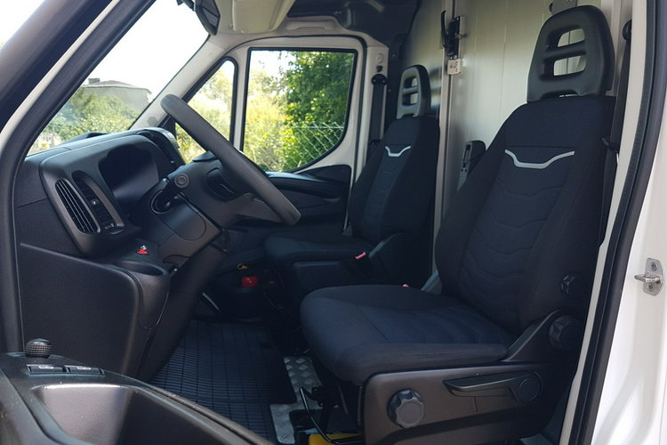 Iveco Daily KONTENER NISKOPODŁOGOWY 4.43x2.23x2.42 SKLEP BAR FOODTRUCK KAMPER AC zdjęcie 7