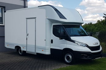 Iveco Daily KONTENER NISKOPODŁOGOWY 4.43x2.23x2.42 SKLEP BAR FOODTRUCK KAMPER AC