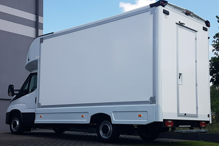 Iveco Daily KONTENER NISKOPODŁOGOWY 4.43x2.23x2.42 SKLEP BAR FOODTRUCK KAMPER AC zdjęcie 28