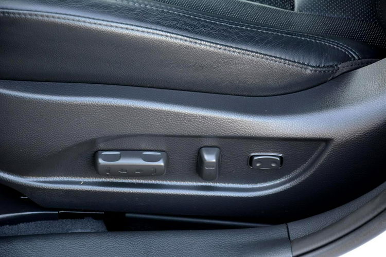 Hyundai i40 Lift Premium Skóry bi-Xenon Ledy Panorama Navi Wentylacja EL.Klapa zdjęcie 20