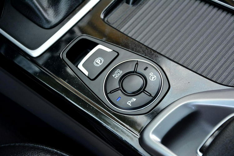 Hyundai i40 Lift Premium Skóry bi-Xenon Ledy Panorama Navi Wentylacja EL.Klapa zdjęcie 32