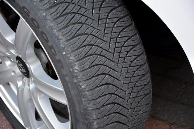 Hyundai i40 Lift Premium Skóry bi-Xenon Ledy Panorama Navi Wentylacja EL.Klapa zdjęcie 39