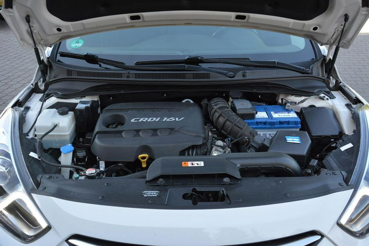 Hyundai i40 Lift Premium Skóry bi-Xenon Ledy Panorama Navi Wentylacja EL.Klapa zdjęcie 41