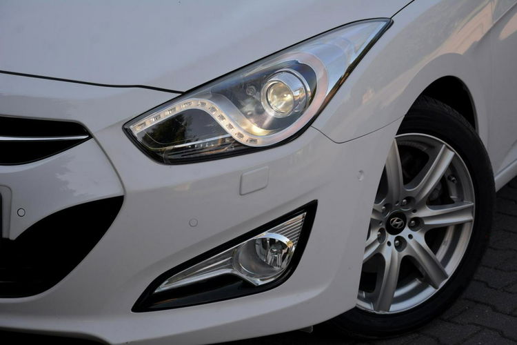 Hyundai i40 Lift Premium Skóry bi-Xenon Ledy Panorama Navi Wentylacja EL.Klapa zdjęcie 5