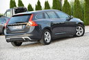 Volvo V60 2,0D3 150Km R-Design Pół-Skóra Led Navi Xenon Gwarancja zdjęcie 16