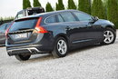 Volvo V60 2,0D3 150Km R-Design Pół-Skóra Led Navi Xenon Gwarancja zdjęcie 3