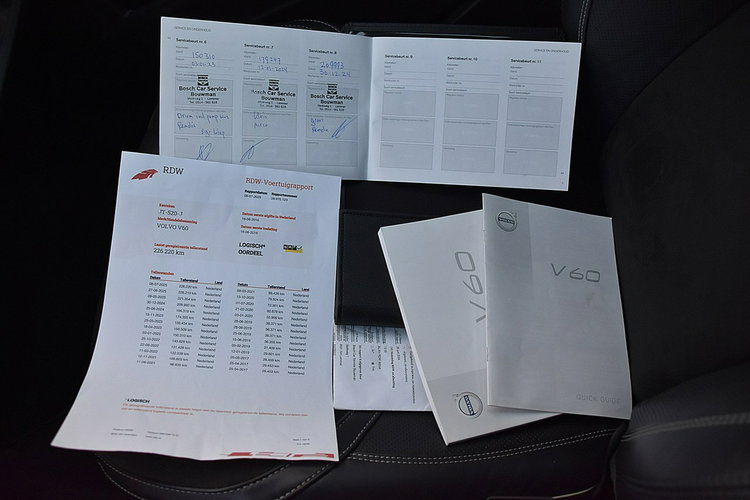 Volvo V60 2,0D3 150Km R-Design Pół-Skóra Led Navi Xenon Gwarancja zdjęcie 8