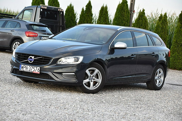 Volvo V60 2,0D3 150Km R-Design Pół-Skóra Led Navi Xenon Gwarancja zdjęcie 9