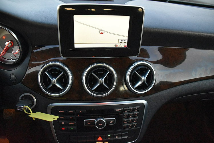 Mercedes GLA 180 D Pół-Skóra Navi Xenon Led Gwarancja zdjęcie 22
