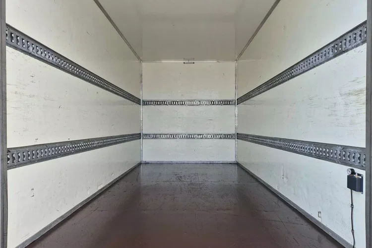 Mercedes Sprinter Izoterma 8 ePAL 89999zł NETTO 2.2CDi/143KM Salon Polska zdjęcie 13