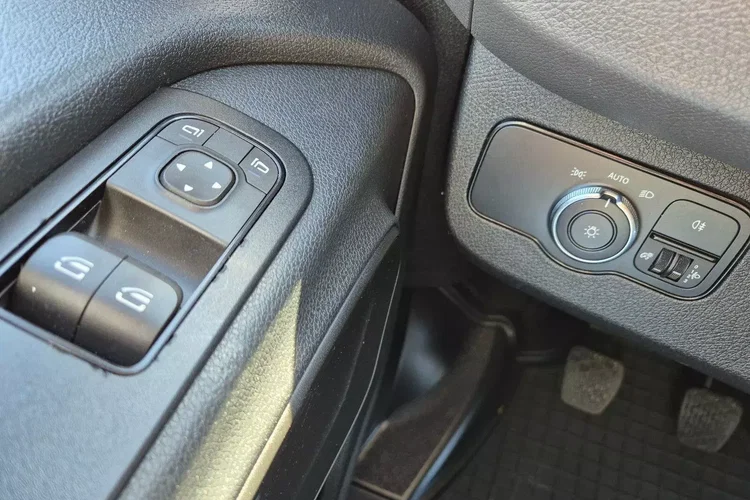 Mercedes Sprinter Izoterma 8 ePAL 89999zł NETTO 2.2CDi/143KM Salon Polska zdjęcie 19