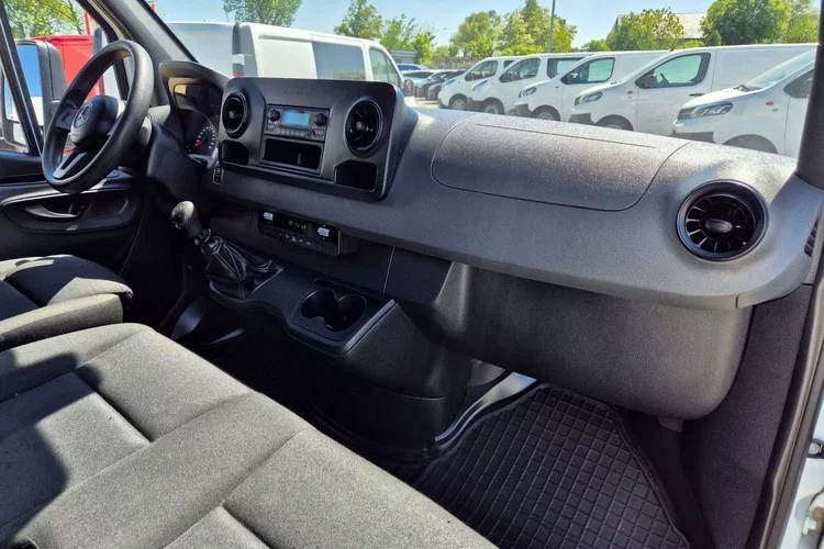 Mercedes Sprinter Izoterma 8 ePAL 89999zł NETTO 2.2CDi/143KM Salon Polska zdjęcie 27