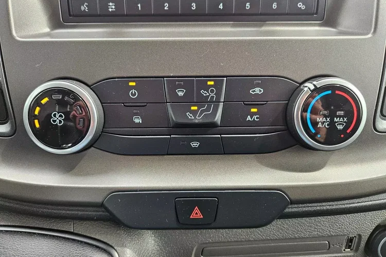 Ford transit L3H2 59999zł NETTO 2.0 TdCi/131KM zdjęcie 28