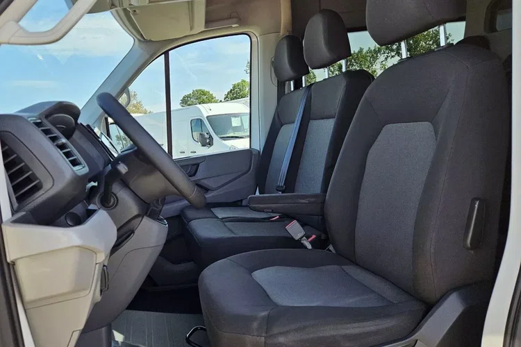 Volkswagen Crafter L3H2 109999zł NETTO Brygadówka 7 osób 2.0TDi/140KM zdjęcie 18