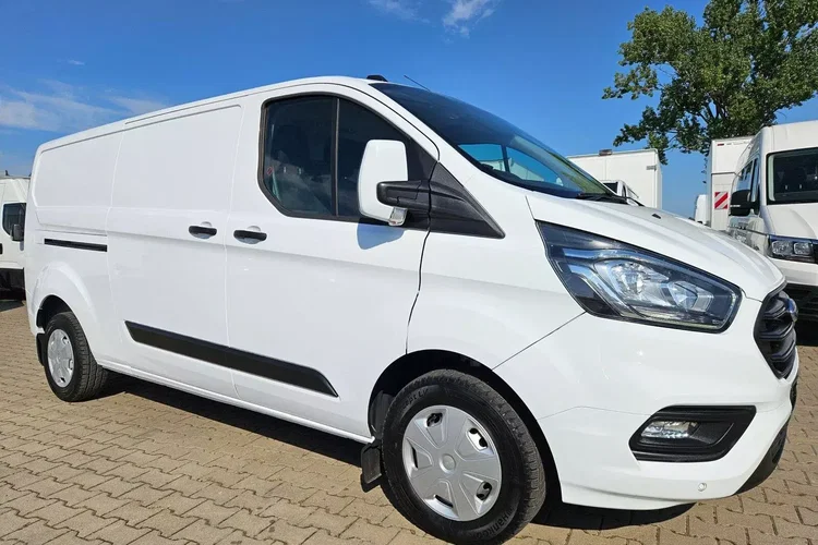 Ford transit-custom L2H1 69999zł NETTO 2.0TdCi/131KM zdjęcie 3