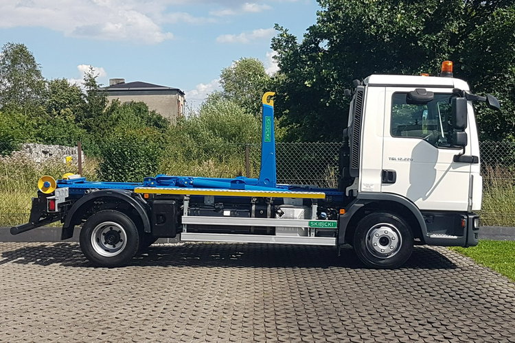 TGL 12.220 HAKOWIEC POD KONTENERY SKIBICKI 4x2 KLIMA DO KONTENERÓW MANUAL 12T POD KONTENER zdjęcie 12