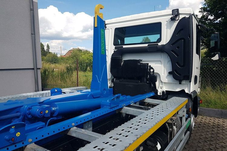 TGL 12.220 HAKOWIEC POD KONTENERY SKIBICKI 4x2 KLIMA DO KONTENERÓW MANUAL 12T POD KONTENER zdjęcie 20