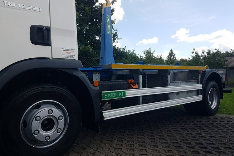 TGL 12.220 HAKOWIEC POD KONTENERY SKIBICKI 4x2 KLIMA DO KONTENERÓW MANUAL 12T POD KONTENER zdjęcie 21