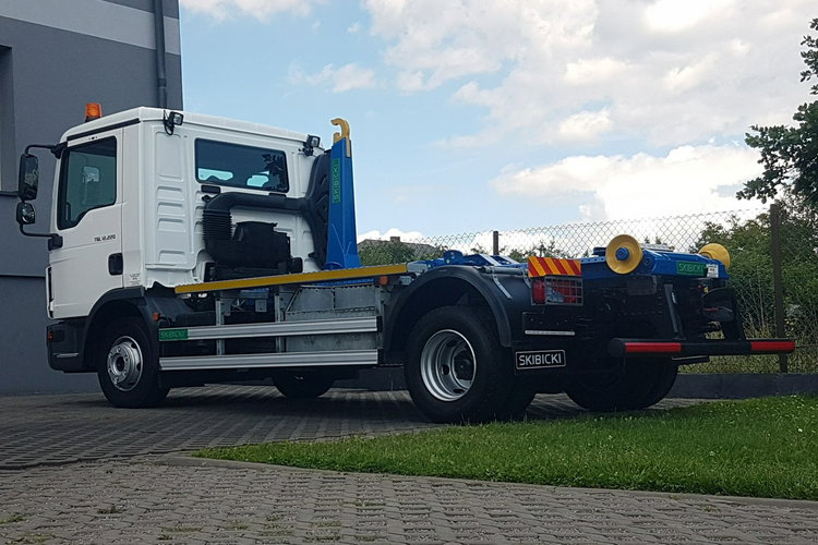 TGL 12.220 HAKOWIEC POD KONTENERY SKIBICKI 4x2 KLIMA DO KONTENERÓW MANUAL 12T POD KONTENER zdjęcie 29