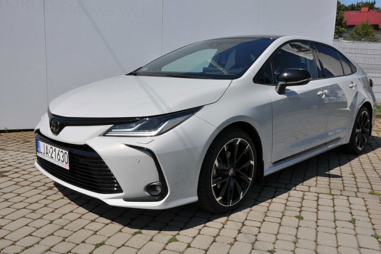 Toyota Corolla 1.6VVTI GR Sport 132KM 6-G HeadUp Kamera Podgrz.Kier Fotele 1wł Salon zdjęcie 2