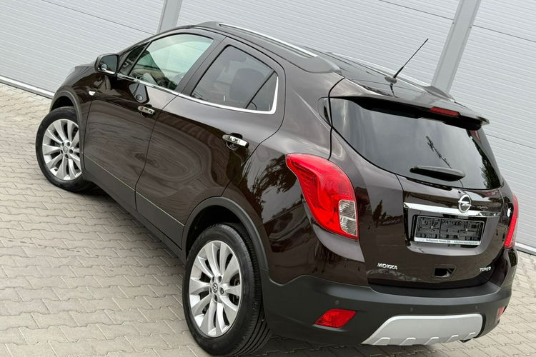 Mokka Opel Mokka 1.4 T 140 KM Automat – Elegancja i komfort w pięknym brązie zdjęcie 10