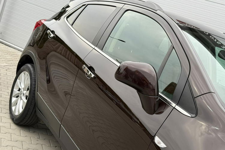 Mokka Opel Mokka 1.4 T 140 KM Automat – Elegancja i komfort w pięknym brązie zdjęcie 13