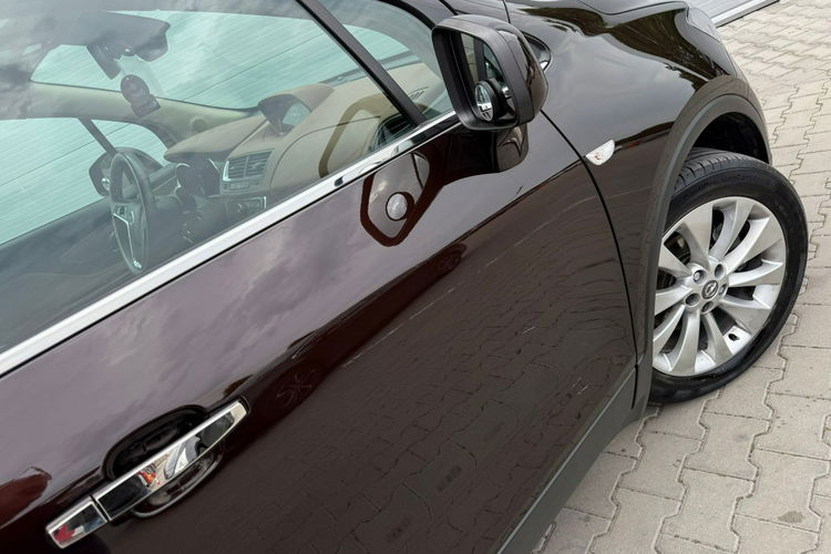 Mokka Opel Mokka 1.4 T 140 KM Automat – Elegancja i komfort w pięknym brązie zdjęcie 15