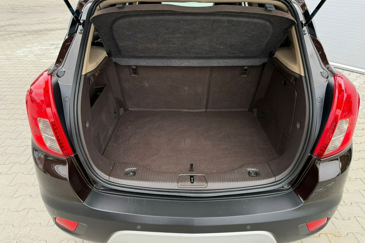 Mokka Opel Mokka 1.4 T 140 KM Automat – Elegancja i komfort w pięknym brązie zdjęcie 17