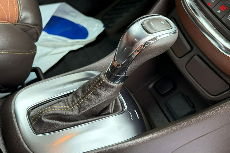 Mokka Opel Mokka 1.4 T 140 KM Automat – Elegancja i komfort w pięknym brązie zdjęcie 22